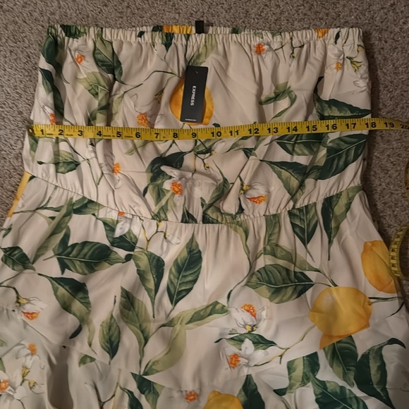 NWT Express Lemon Floral Strapless Tiered Romper 🍋 - Picture 5 of 5